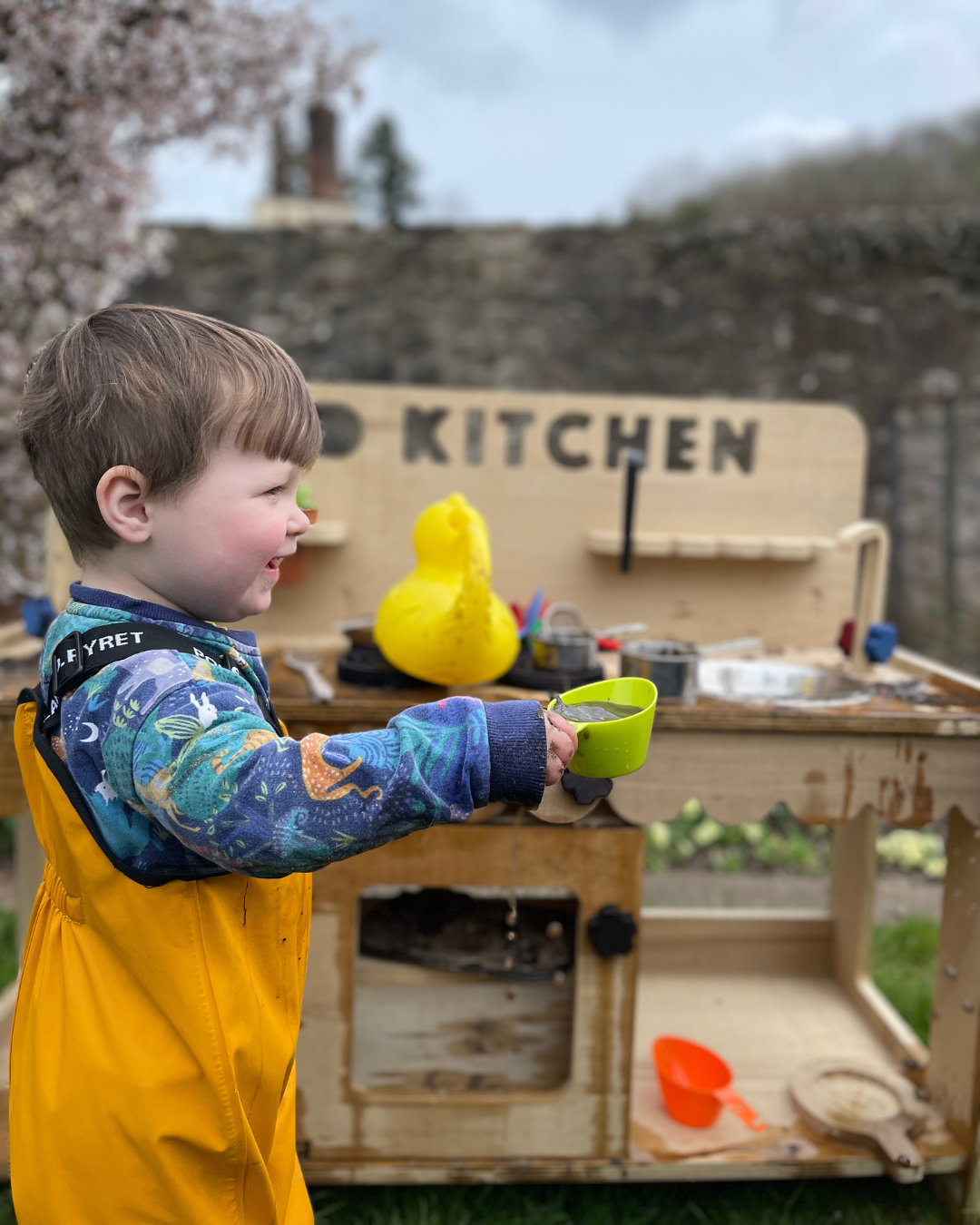 POPPY - Large Mud Kitchen